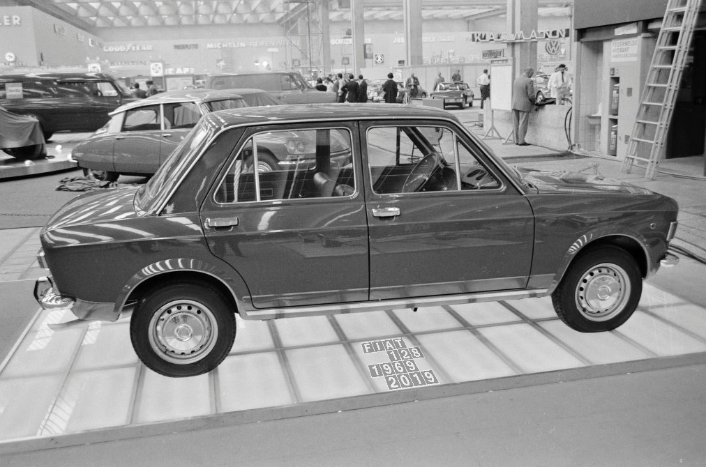 1969 09 11 Frankfurt Motor Show 3 vs